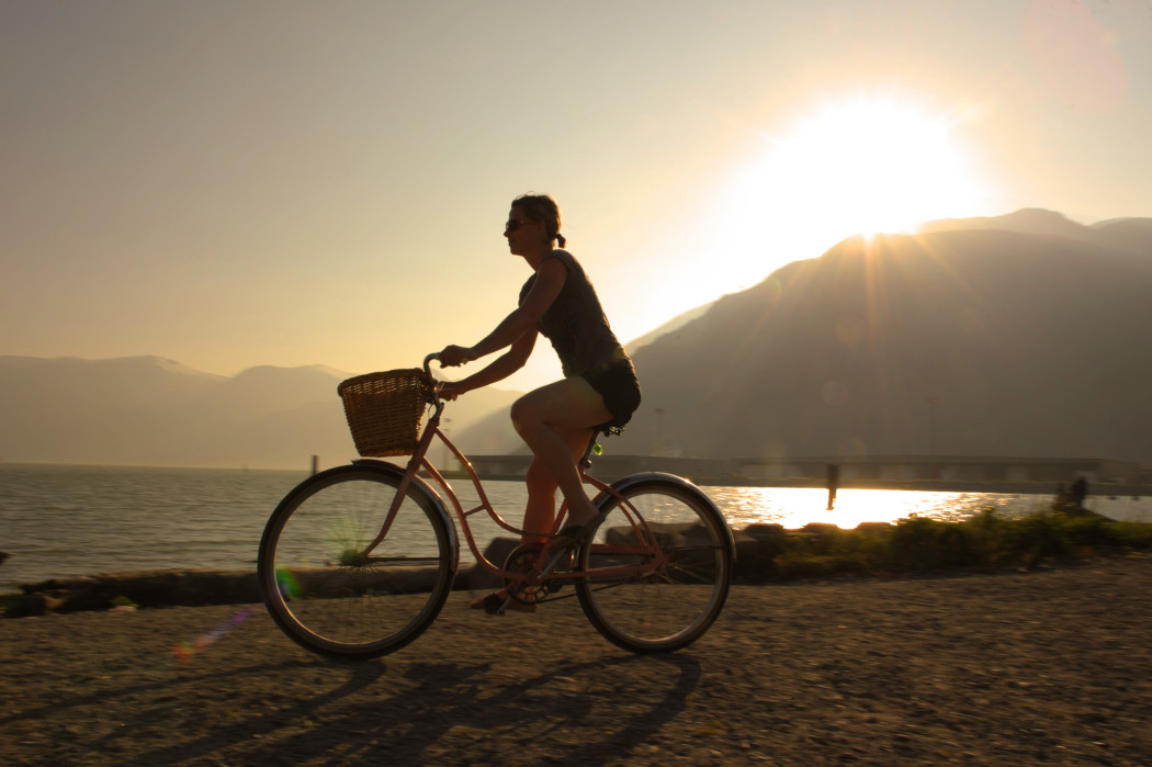 bring or rent a bike, credit Sunshine Coast Tourism