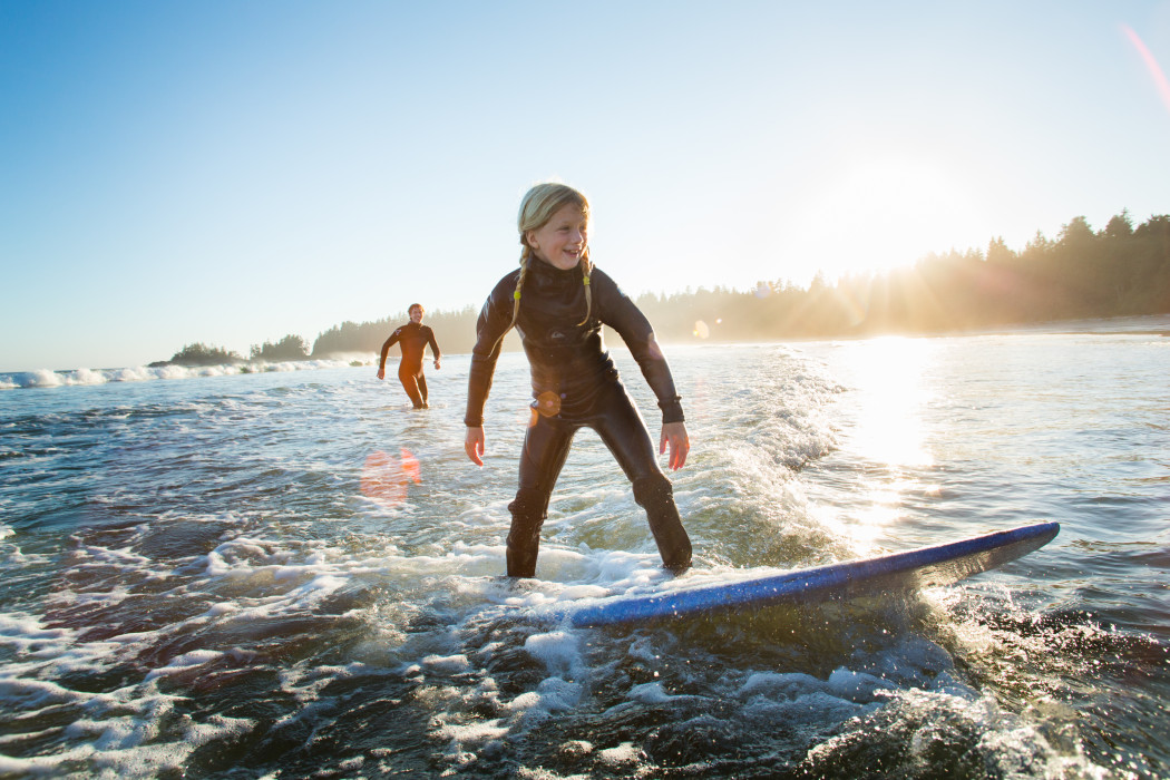 surfing Canadian style, Tourism Tofino-Jeremy Koreski-1